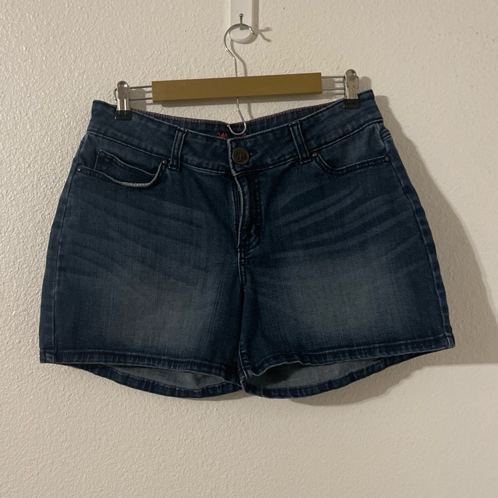 Wrangler Women’s Dark Blue Jean Shorts Size 11 AVG